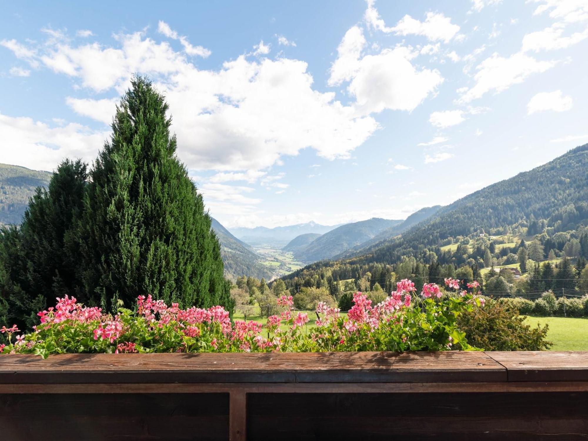 Cozy Apartment in Afritz am See near Gerlitzen Ski Area Exterior foto